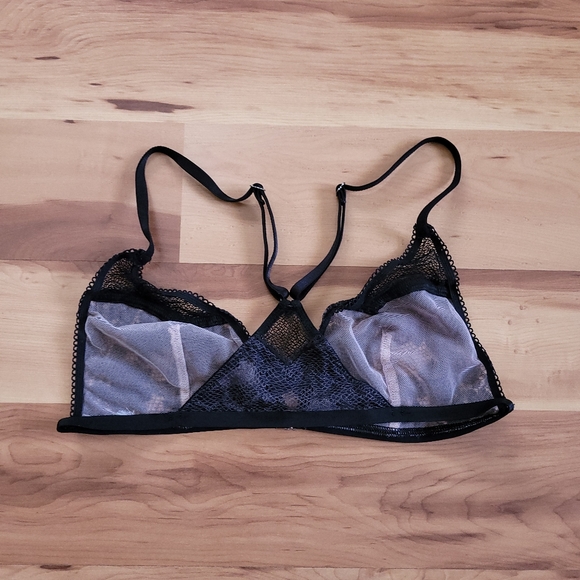 Victoria's Secret Black and Tan Lace Triangle Bralette in size Small - Picture 5 of 5